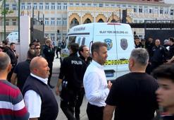 ESENYURT SEZAİ KARAKOÇ ANADOLU LİSESİ'NDE BIÇAKLI SALDIRI | Yaralı öğrenciler var! İşte olayın detayları