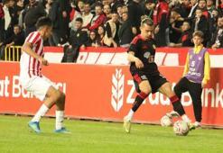 Eskişehirspor Ziraat Türkiye Kupası'nda 1922 Akşehirspor'u 4 golle geçti