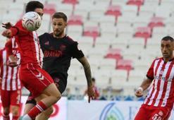 Sivasspor - Pendikspor maçında 5 gol ve 2 kırmızı kart vardı