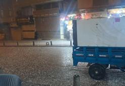 Kilis'te dolu aniden bastırdı, yollar beyaza büründü