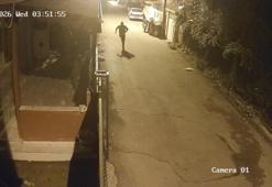 Penseyle kapıyı kırdı, eve girdi! 38 yıl cezası bulunan şüpheli yakalandı