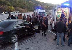 Otomobil ile ticari araç çarpıştı 3 kişi yaralandı