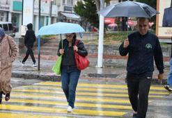 Yağışlı havalar geri dönüyor! Meteoroloji'den İstanbul ve 13 şehir için kuvvetli sağanak yağmur uyarısı