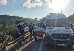 Makas atan oromobil minibüsü şarampole uçurdu