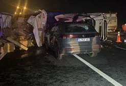 Kontrolden çıkarak karşı şeride geçen TIR otomobile çarptı 1 ölü 2 yaralı