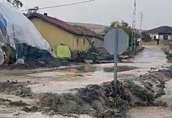 Aksaray’da etkili olan sağanak, yer yer su baskınlarına neden oldu!