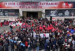 Beşiktaş Kaymakamlığı ve Beşiktaş Kulübü Cumhuriyet yürüyüşü düzenledi!