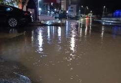Tekirdağ’da şiddetli sağanak yağış günlük yaşamı olumsuz etkiledi