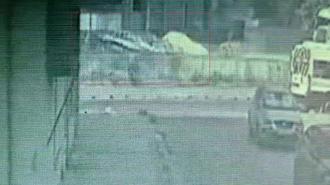 Bağcılar'da facianın eşiğinden dönüldü! Saniye saniye kaydedildi