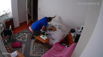 Denizli'de dehşet anları: Yatalak annesini döverek komaya soktu