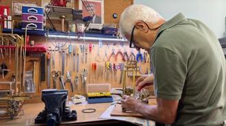 77 yaşında bir ilke imza attı, dünyadaki tek koleksiyonu oluşturdu