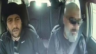 Kendisini polis olarak tanıtıp yaşlı kadını dolandırdı! Şanlıurfa'ya kaçarken yüzlerce altın ve bilezikle yakalandı