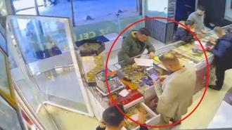 Gülhan'ın cinayet şüphelisinin kuyumcuya altınları satarken görüntüleri ortaya çıktı