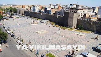 1932’de yıkılan surlar, yapay zeka ile günümüze taşındı