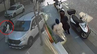 Bayrampaşa'da kadın hırsızların milyonluk vurgunu! İçi altın dolu kasayı kucaklayıp çıktılar: O anlar kamerada