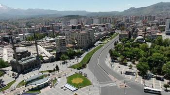 Kayseri 3.1 ve 3.9 büyüklüğünde depremlerle sallandı