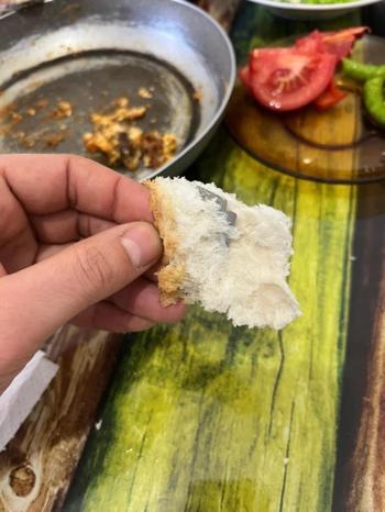 Nevşehir'de ekmeğin içinden çıkan şoke etti!