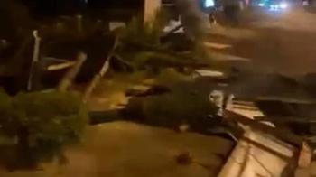 Samsun’da fırtınada çatılar uçtu; motokuryelere kısıtlama getirildi