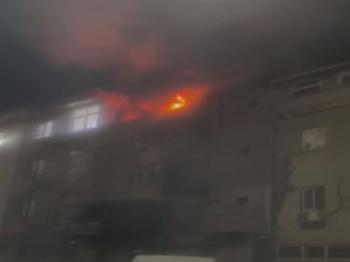 Bağcılar'da göz gözü görmedi: İmalathanede yangın çıktı!