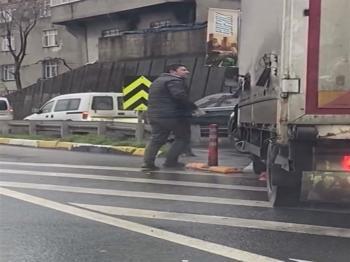 İstanbul'da gündüz vakti meydana geldi: Kaynak tartışması kavgaya dönüştü