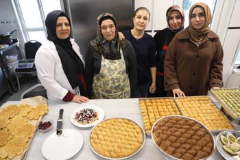Gaziantep'te 'Halk Baklavası' ile kadınlara istihdam sağlanıyor