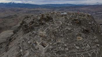 Ziyaretçiler, binlerce yıllık stratejik kaleye teleferikle çıkacak