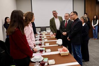 Başsavcı Korkmaz ve Rektör Altun, özel gereksinimli öğrenciler ile iftar yaptı
