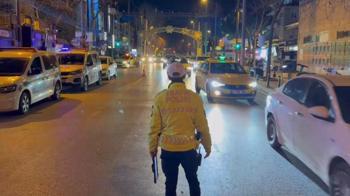 Trafik magandalarına geçit yok! Kadıköy'de makas atan sürücülere ceza yağdı
