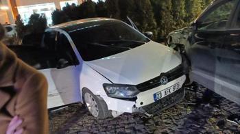Bingöl’de iki otomobil çarpıştı 4 kişi yaralandı