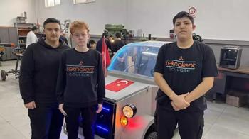 Samsun - Lise öğrencileri geri dönüşüm malzemeleri ile araç üretti