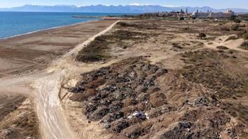 Antalya- Caretta kumsalındaki temizlik çalışmasında 1500 lağım çukuru tespit edildi