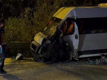 Beykoz'da korkunç çarpışma! 1 ağır 11 yaralı!
