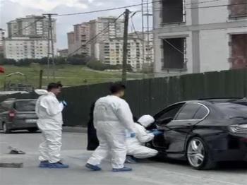 Beylikdüzü'nde korkunç karşılaşma: Araç içerisinde ölü bulundu