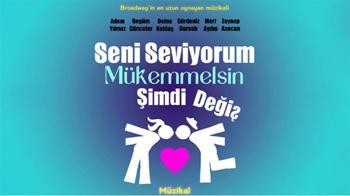 "Seni Seviyorum, Mükemmelsin, Şimdi Değiş" %100 Stüdyo'da