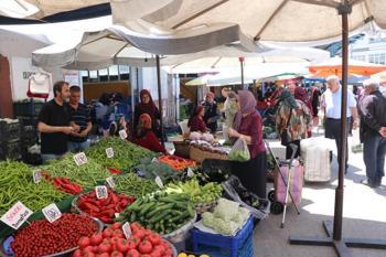 Yaz meyvelerinde fiyatlar düştü! Vatandaşlar kapış kapış aldı