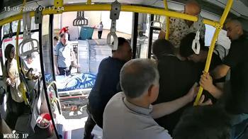 Otobüs şoförü, rahatsızlanan yolcusunu hastaneye yetiştirdi; o anlar kamerada
