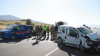 Van'da Uzman Çavuş Karabulut'un şehit olduğu kazada 3'ü jandarma personeli 5 kişi yaralandı