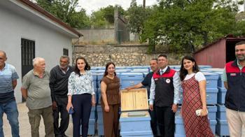 Ağın'da arıcılara kovan desteği