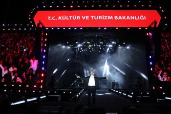 Konya'da Sinan Akçıl, coşkusu