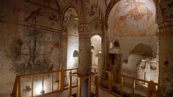 Kapadokya'nın Kalbi Göreme Açık Hava Müzesi ziyaretçilerini bin beş yüz yıllık tarihle buluşturuyor