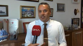 'Can yeleği giymek yeterli değil, can sallarının patlatılıp yolcuların yönlendirilmesi gerekli'