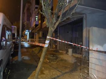 Küçükçekmece'de elektrik paniği: Köpeği öldü kendisi yaralandı