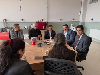 Ham taş olarak çıkarılıyordu, şimdi mücevher gibi işleniyor: Sarıkamış’ın Volkanik mirası kadın eliyle sanata dönüşüyor
