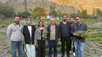 Zap Vadisi'nde mucize deneme: Hakkâri'de 1.350 rakımda yer fıstığı yetiştirildi!