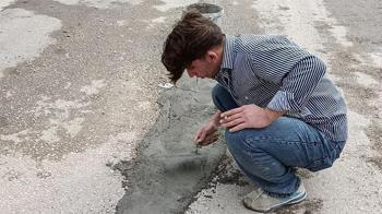 Adıyamanlılar tepkili! Belediye yapmayınca iş başa düştü, vatandaş kendi yolunu kendisi yaptı