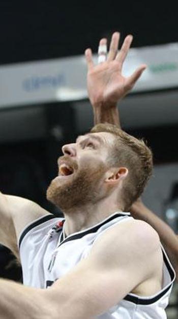 Beşiktaş Emlakjet - Gaziantep Basketbol: 107-74