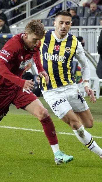 Fenerbahçe, Sivasspor deplasmanında puan kaybetti