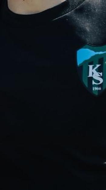 Kocaelispor'un 19 yaşındaki genç yıldızı 3 Lig takımına imza attı