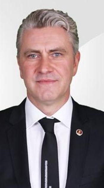 Sakaryaspor Başkanı Muhammet Kıratlı istifa ettiğini açıkladı