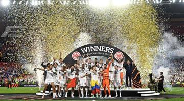 Eintracht Frankfurt UEFA Avrupa Ligi'nde inanılmazı başardı! 42 yıl sonra gelen zafer: Fenerbahçe, Galatasaray, Pelkas ve Torrent detayı...